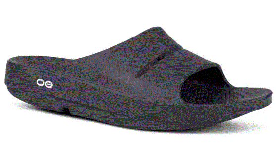 毎日頑張る足にご褒美を 与える“リカバリーシューズ”という選択